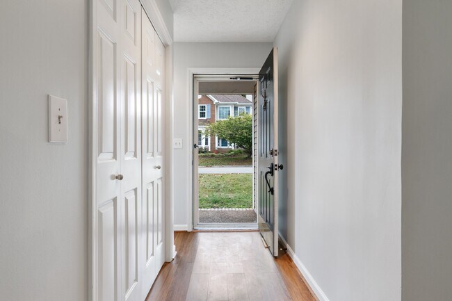 Building Photo - 5220 Village Trace