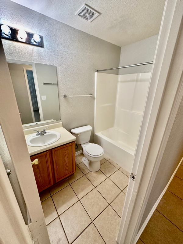 Building Photo - 15309 Kamary Ln