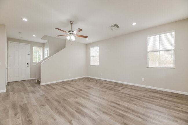 Foto del edificio - 7194 Temecula Valley Ave