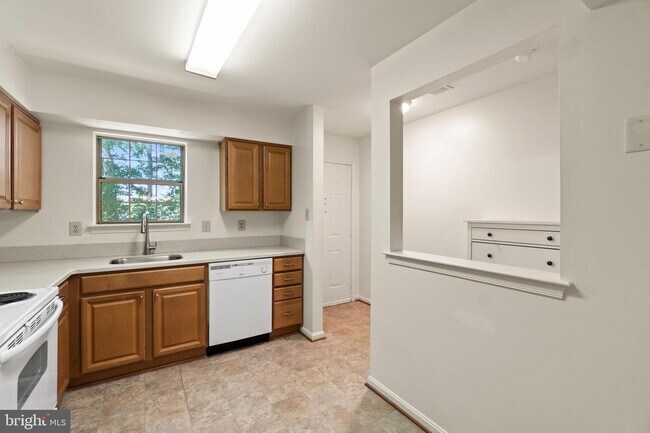 Foto del edificio - 8836 Tanglewood Ct