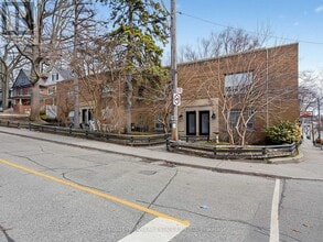 Building Photo - 1 Kingswood Rd