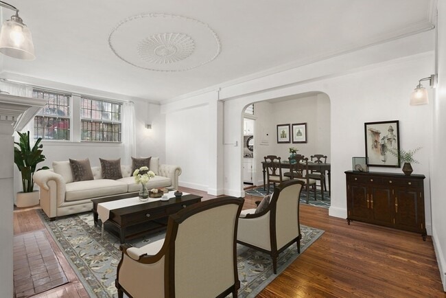 Building Photo - 280 Beacon St