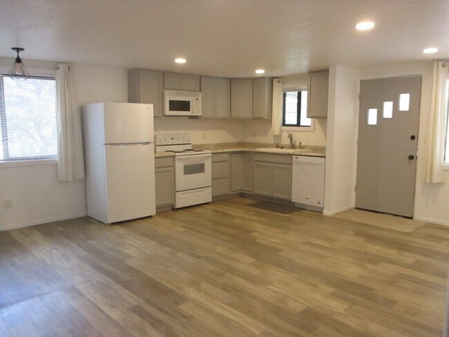 Foto del edificio - 1310 N 43rd Dr