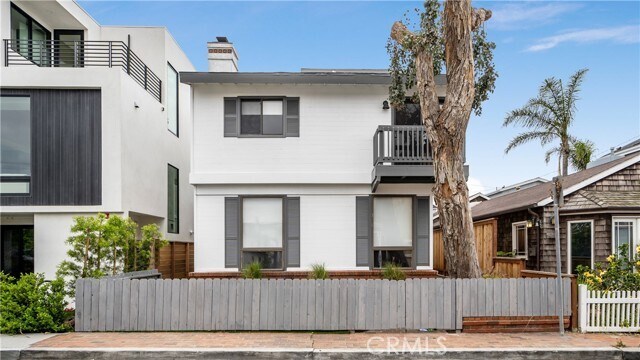 Primary Photo - 472 36th St