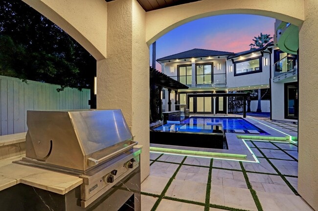 Foto del edificio - 5158 Huckleberry Cir