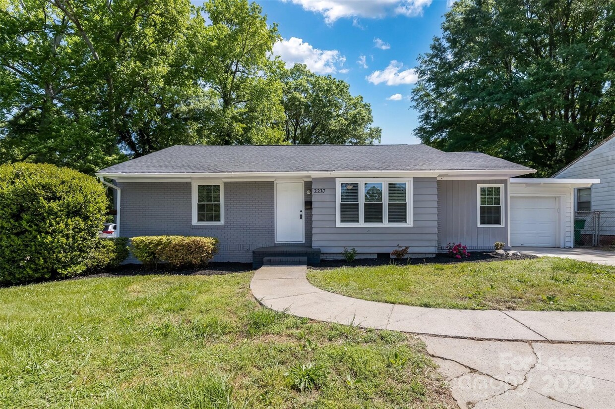 Primary Photo - 2237 Ashley Road