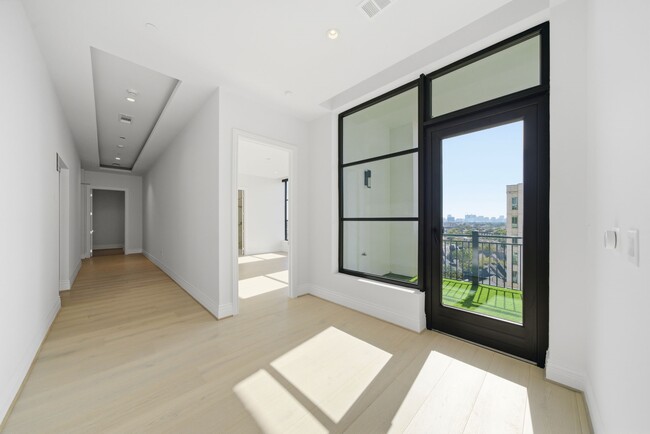 Foto del edificio - 2323 San Felipe St