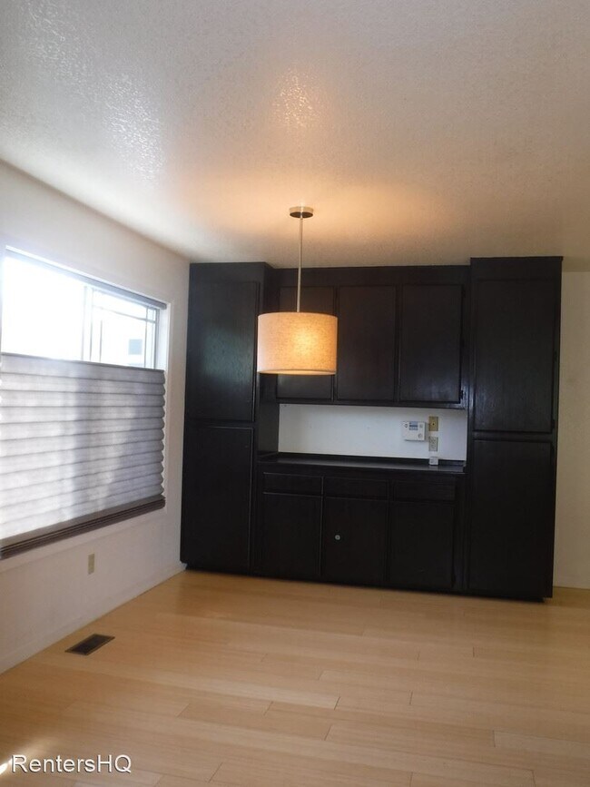Foto del edificio - 3 br, 2 bath House - 2100 HACIENDA ST