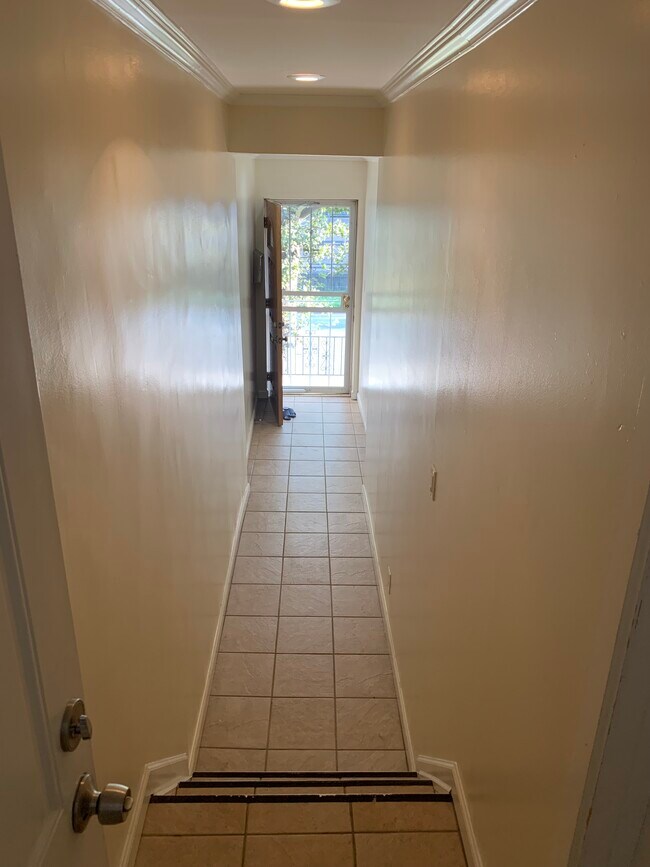 Semi Private Entrance - 150-14 Grand Central Pkwy