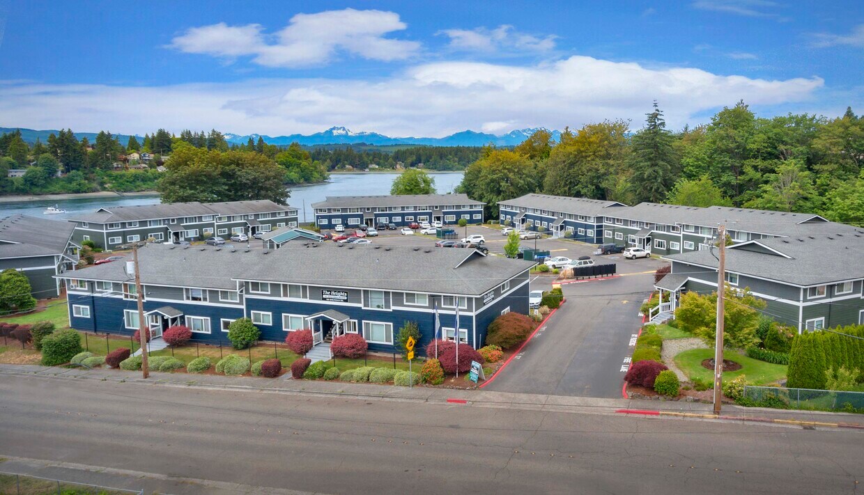 Primary Photo - THE HEIGHTS AT SHERIDAN (BAYVIEW APTS)