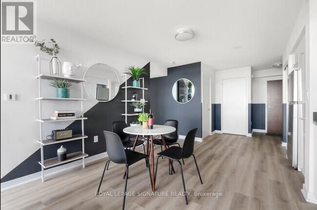 Building Photo - 21 Iceboat Terr