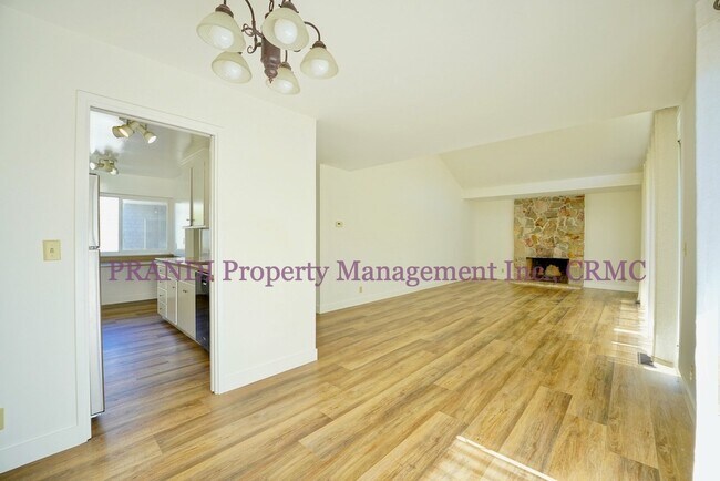Foto del edificio - Reduced! (Was $3,700) Now $3,295! Upgraded...