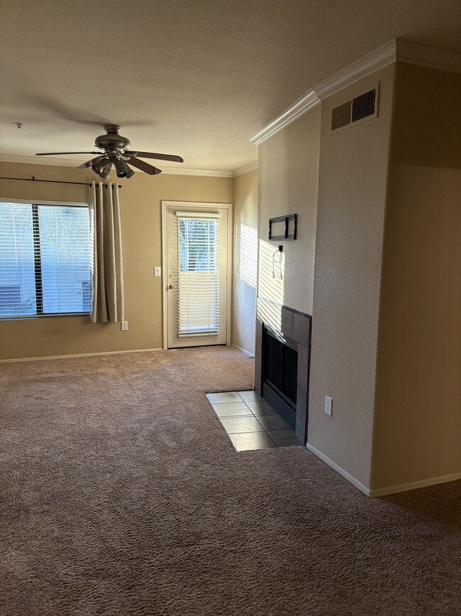 Foto del edificio - 7575 E Indian Bend Rd