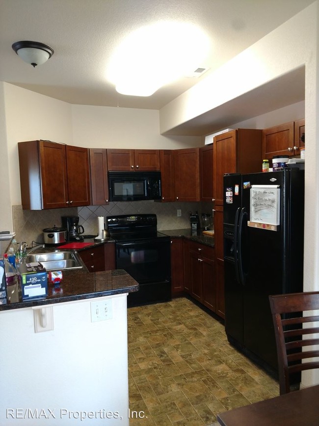 Foto del edificio - 1655 Little Bear Creek Pt
