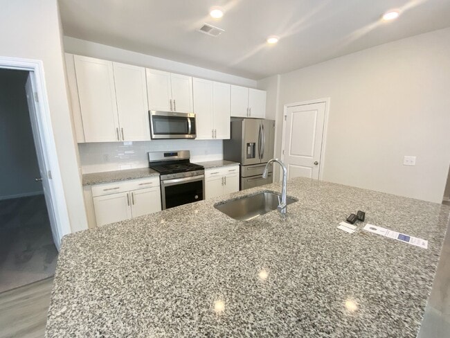 Building Photo - Home for Rent in The Reserve at Cypress Ri...