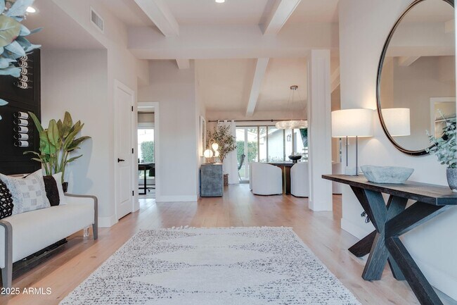 Foto del edificio - 243 W Harmont Dr