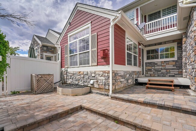 Building Photo - $3,125 - 3Bed/ 3.5 Bath Townhome with Fini...