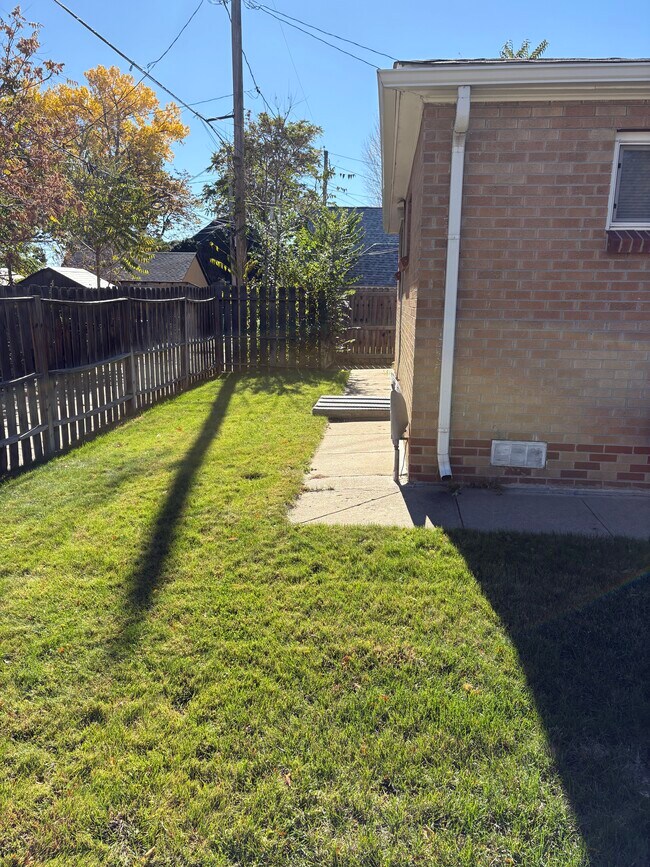 Foto del edificio - 2020 W 43rd Ave