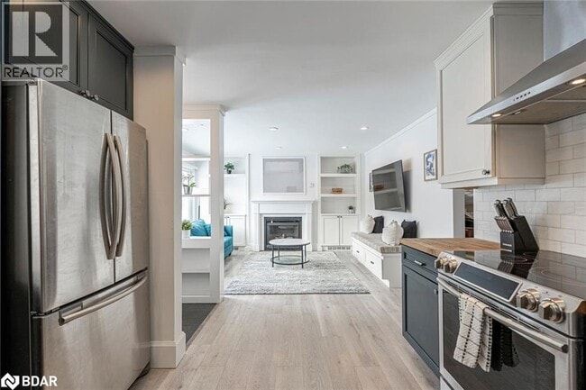 Photo du bâtiment - 54 Sophia St E