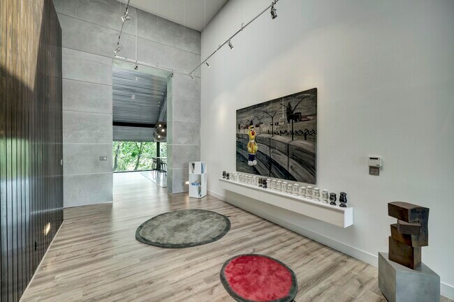 Foto del edificio - 5111 Bayou Timber Ln