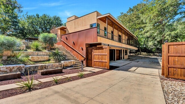 Foto del edificio - 8635 San Leandro Dr