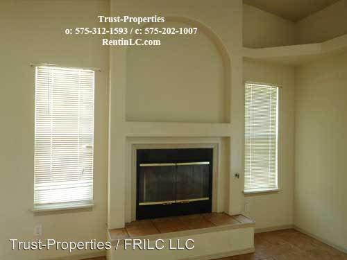Building Photo - 2361 Saturn Cir