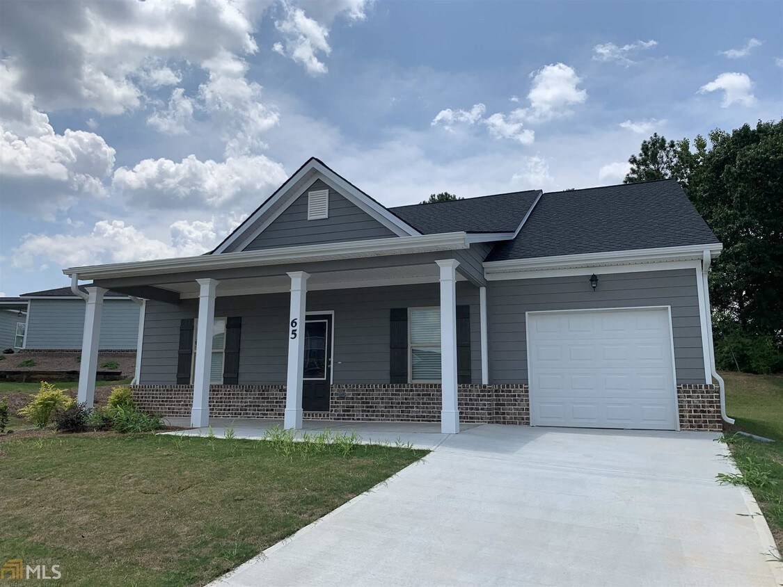 Foto principal - 65 Orchard Ln