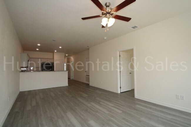 Foto del edificio - Modern New Construction Duplex
