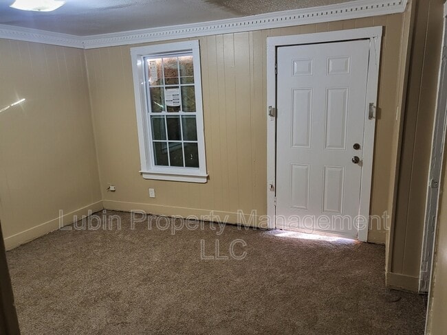 Building Photo - 1498 Bryan St