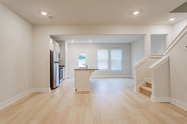 Building Photo - Price Improvement! Beautiful 3 Bedroom, 2....