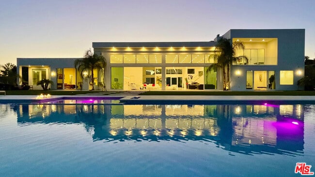 Foto del edificio - 80 Saddlebow Rd