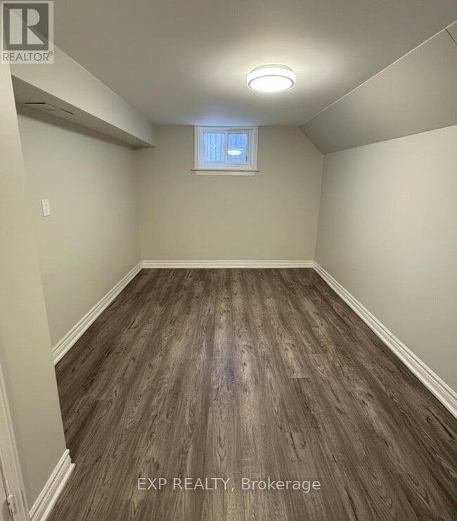 Building Photo - 70 Marlin Ct