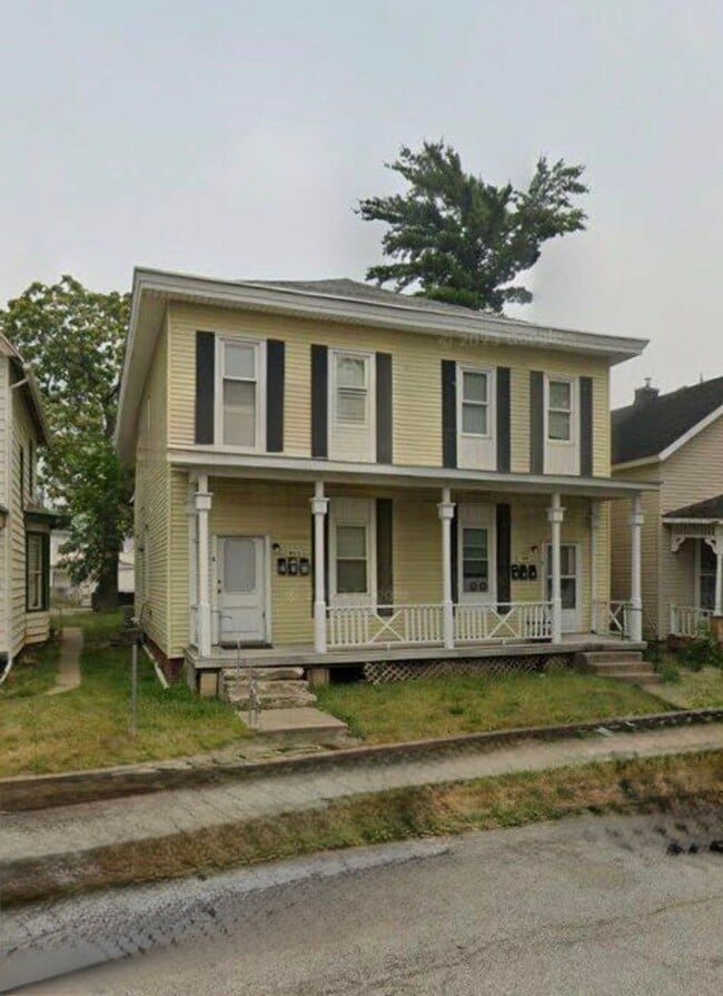 Building Photo - 911 N 10th St