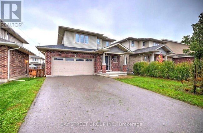 Building Photo - 15 Kenmar Ct