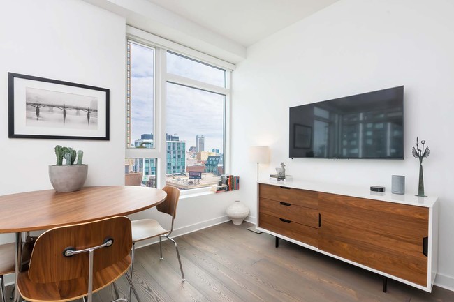 Building Photo - Sophisticated Condo at Rockwell