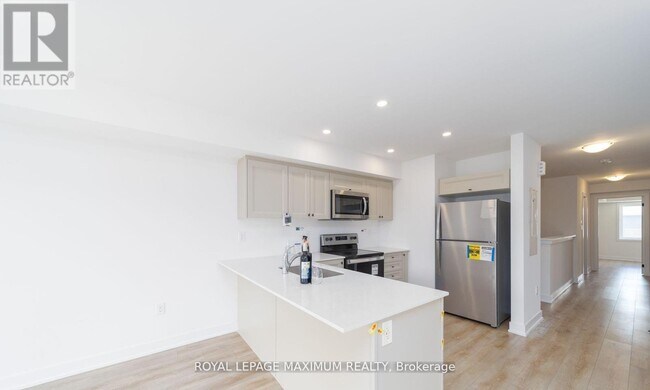 Photo du bâtiment - 32 Wagon Ln