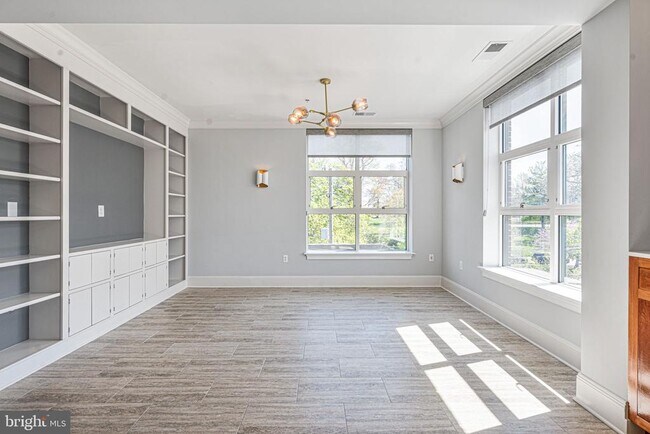 Building Photo - 4750 41st St NW
