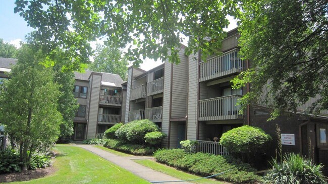 Foto del edificio - 130 Coe Ave
