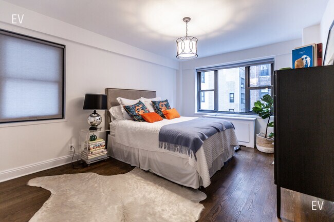 Building Photo - 405 E 56th St