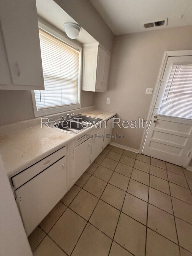 Building Photo - 3751 S Barron Cir