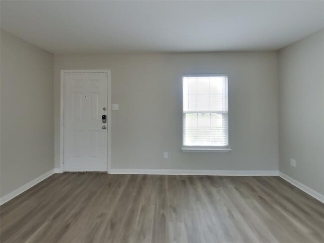 Building Photo - 500 Yearwood Ln