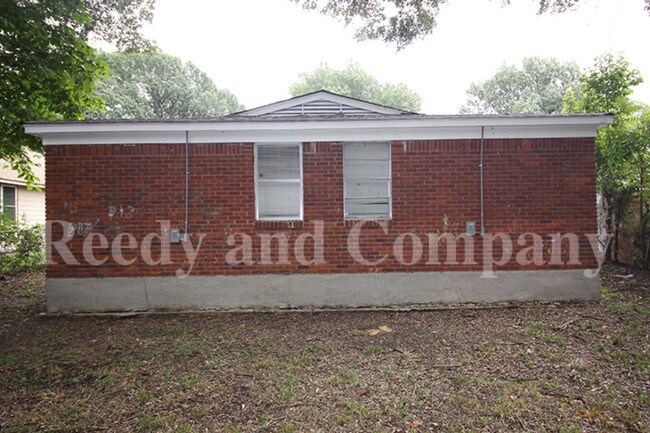 Building Photo - 569 Berclair Rd