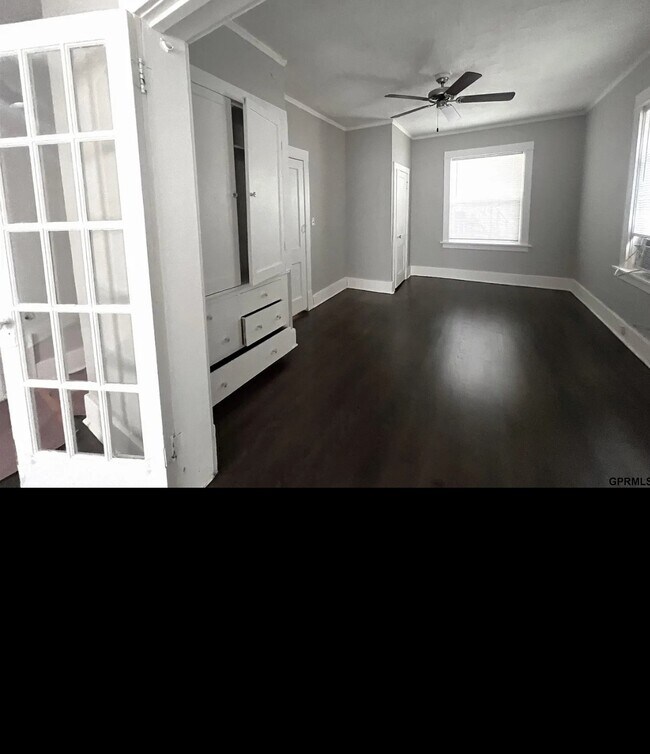 Photo - Forest Avenue Apartment