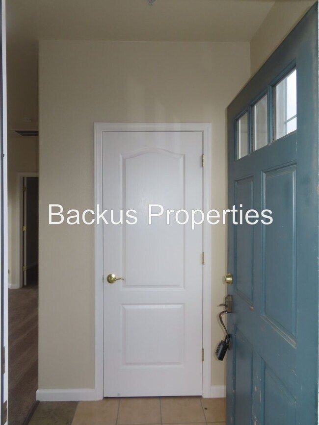 Foto del edificio - 11 Huerta Ave