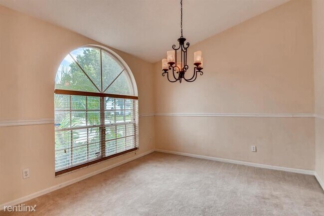 Building Photo - 3 br, 2 bath House - 12811 Forestedge Circ...