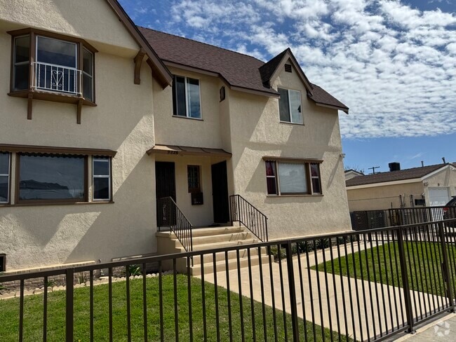 Building Photo - 9226 Elizabeth Ave