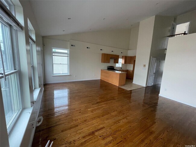 Foto del edificio - 222 Beach 100th St