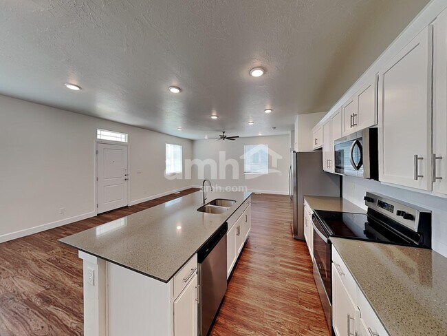 Building Photo - 7357 S Copper Rim Dr