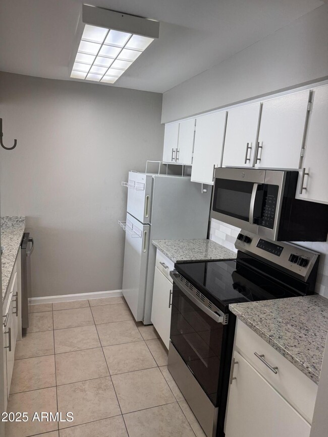 Building Photo - 3313 N 68th St