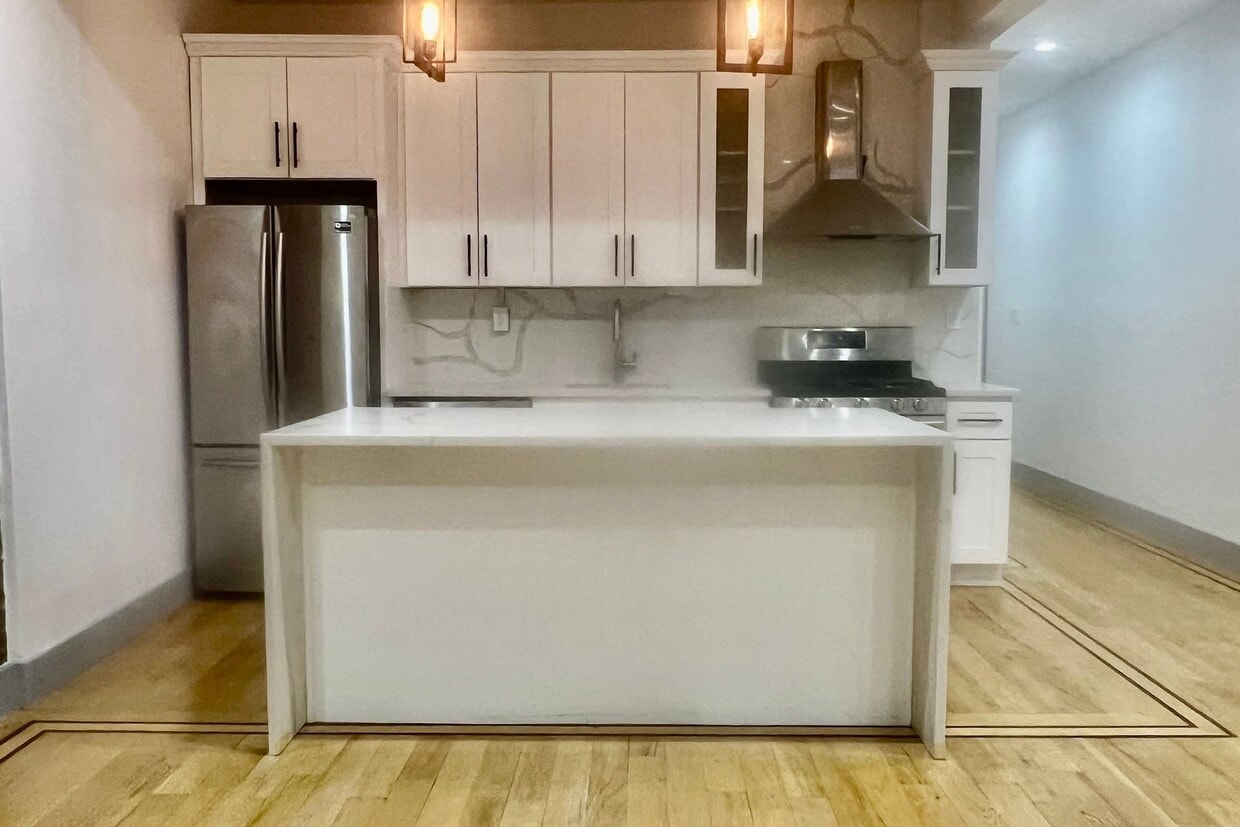 Photo - 2806 Farragut Rd (Brooklyn, NY)